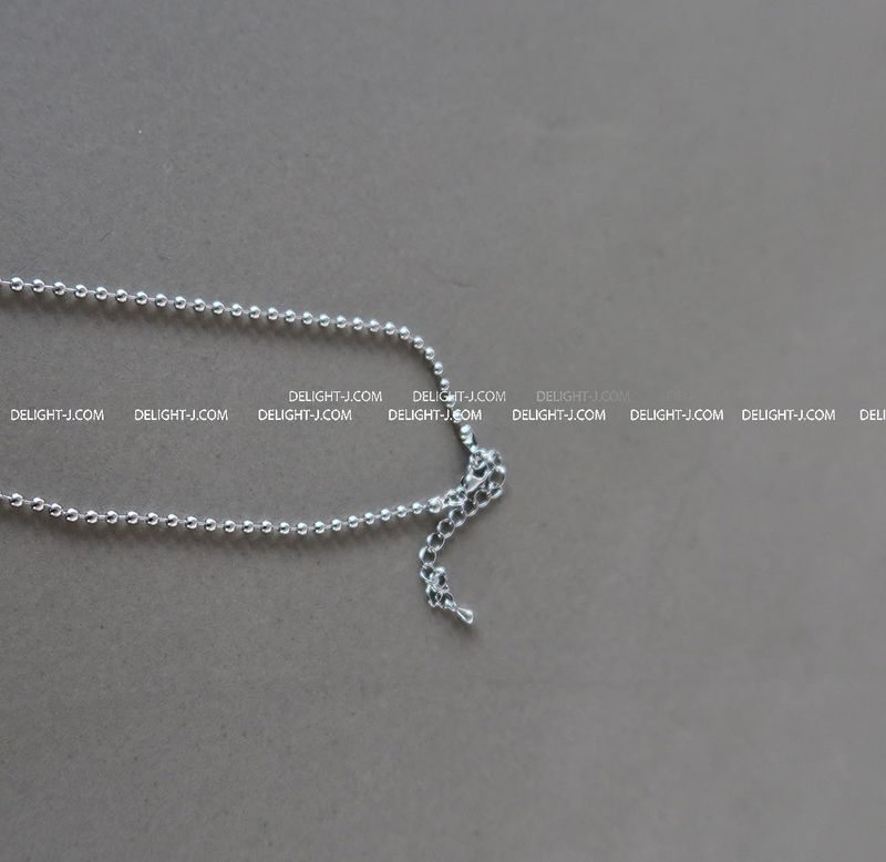 Flower pendant military string necklace