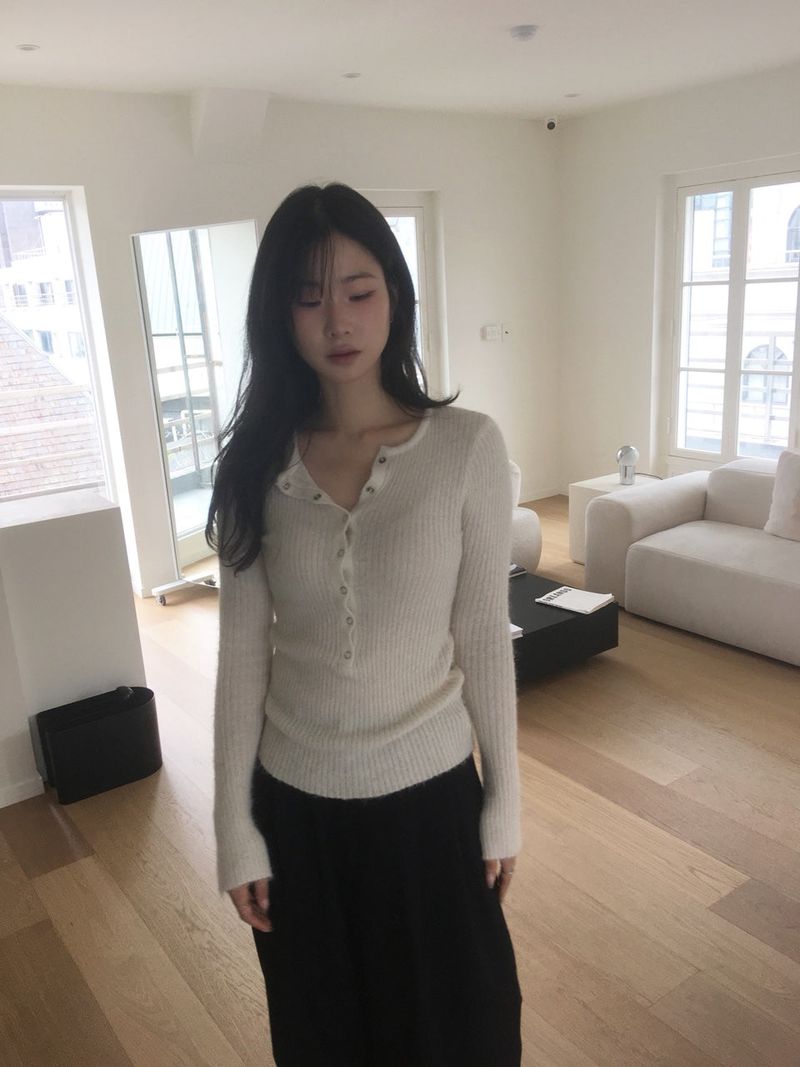 Henley neck loose fit knit