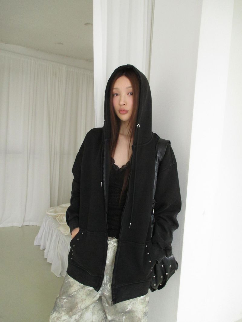 stud washing hoody