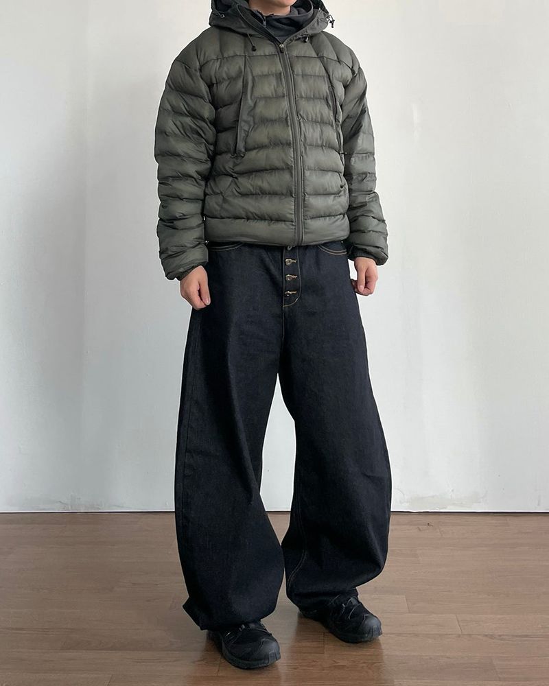 Button Curved Denim Pants