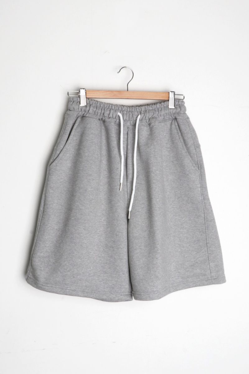 KEVIN OVER-FIT BERMUDA SHORTS