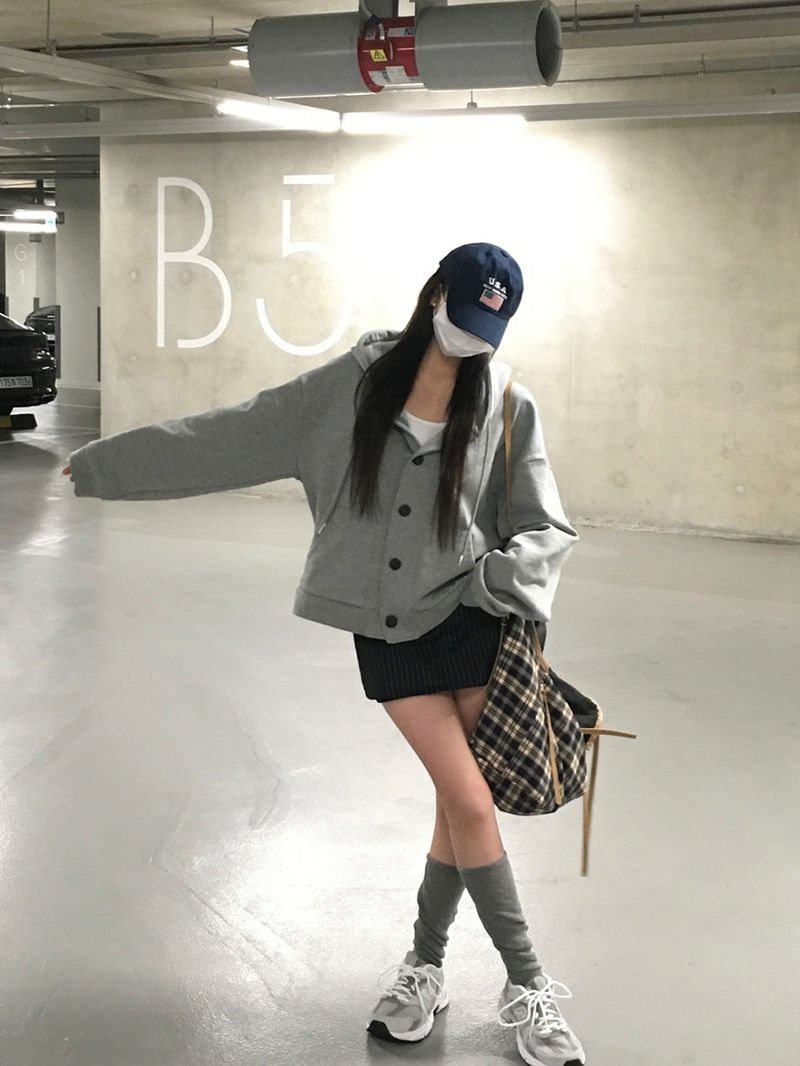 BEIDELLI（ベイデリー）の「[Bellide made] Study, loose fit big button cardigan（Tops）」