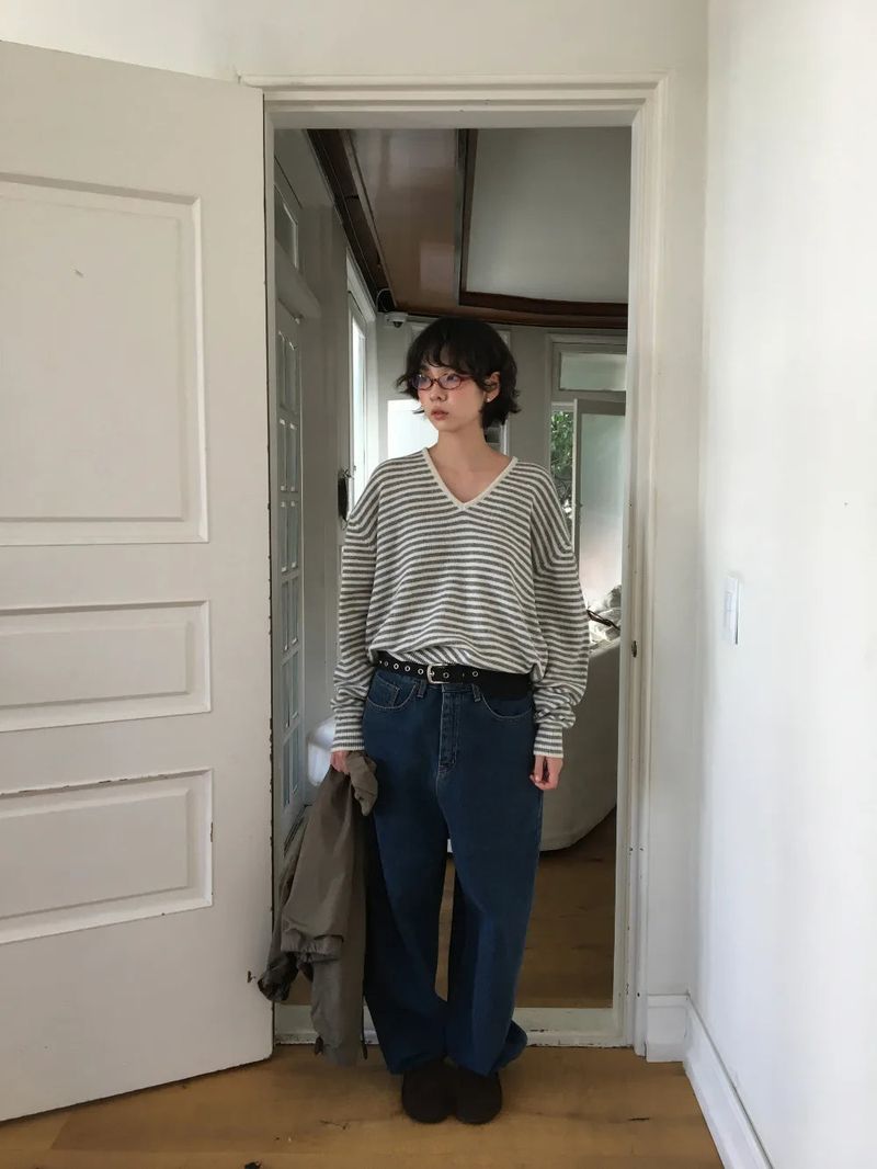 Cebu striped V-neck knit (2color)