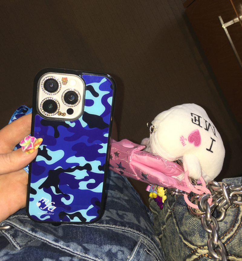 MAFAVARCHIVE(マイフェイブアーカイブ)の「blue camo glass case(Smartphone Accessories)」