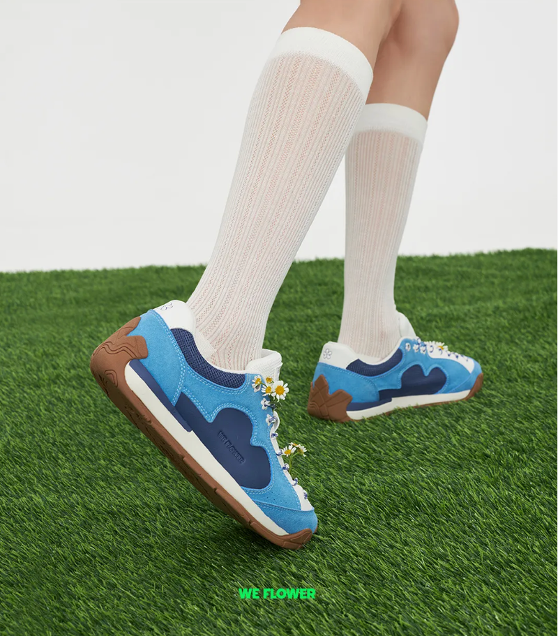 WE FLOWER（ウィフラワー）の「WE FLOWER ファッショナブルニューホーボーシューズ, バーサタイル, コンフォータブルアンドライトウェイト - セルリアンブルー（シューズ）」