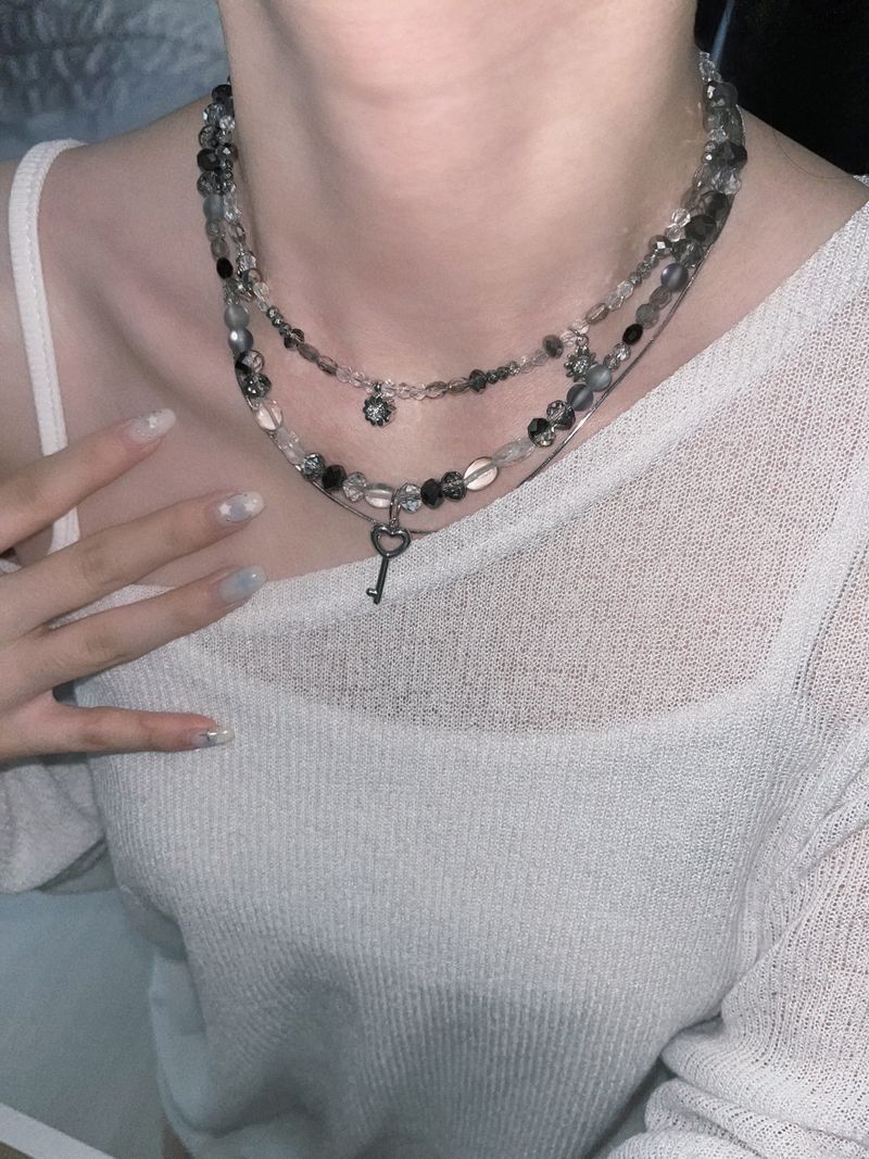 sun black Necklace