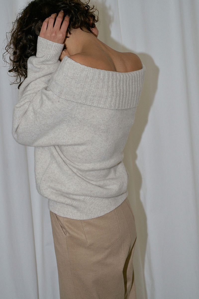 Lissom off-shoulder knit_oatmeal