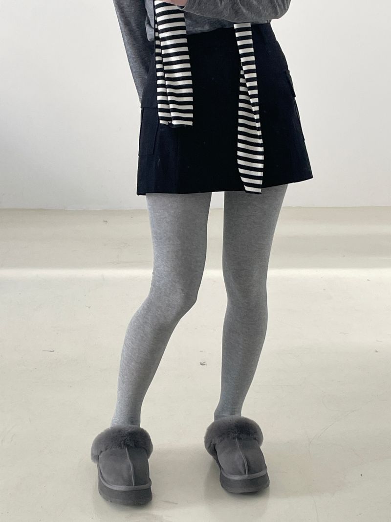 Y2K mini skirt