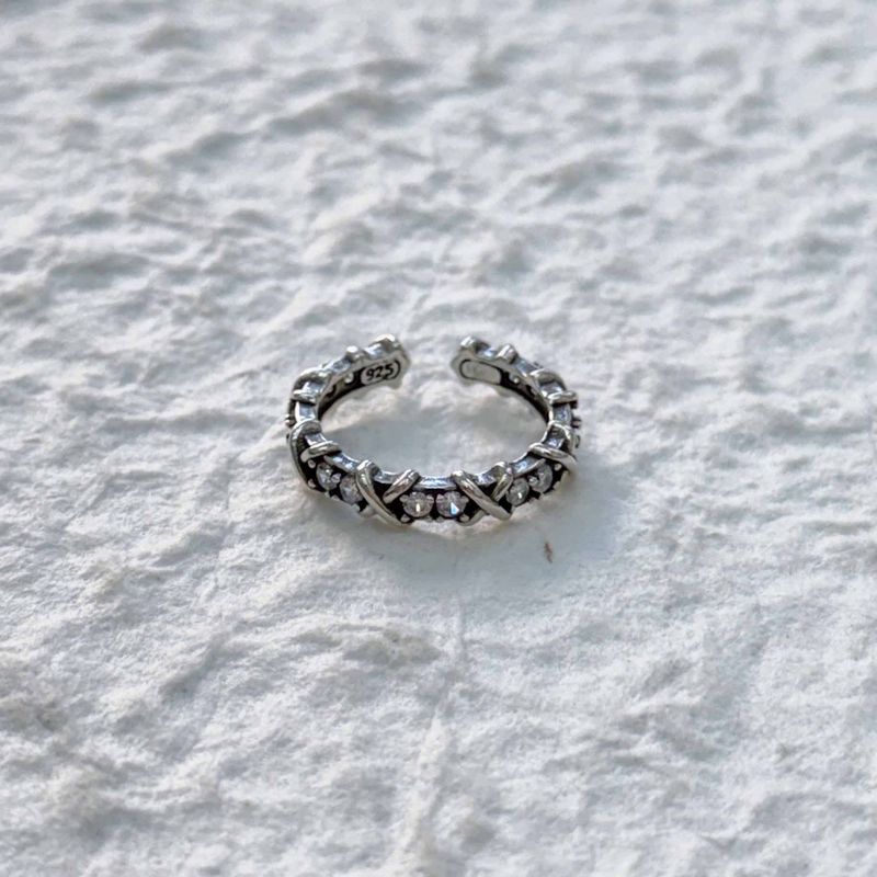 Cold Flame Knot Ring