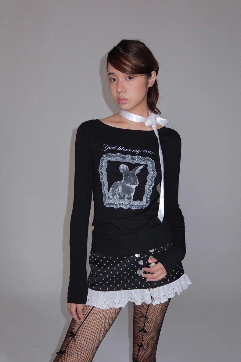 eatmeplz* ブラックレースラビット ラウンドネック プリントフィット長袖Tシャツ