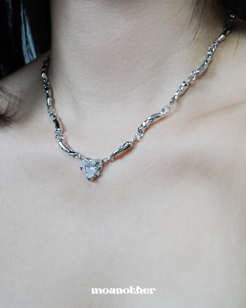 (illit Moka,Aespa Karina,Viviz Eunha Pick!)Twinkle Heart Necklace