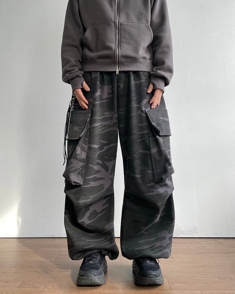 Camo Balloon Napping Sweatpants
