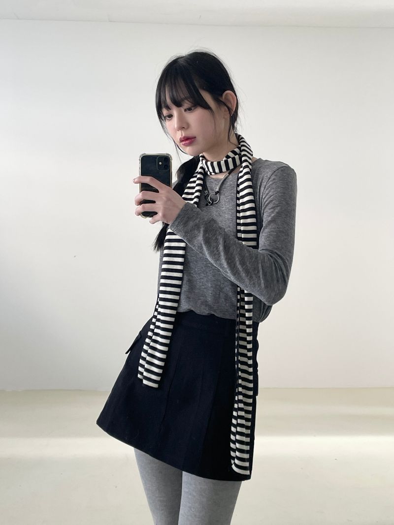 Y2K mini skirt