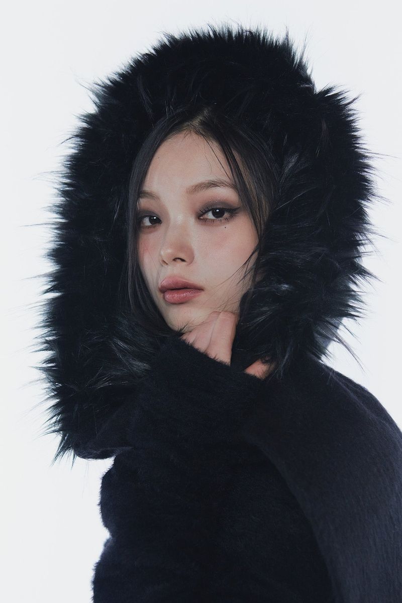 CARRIE HOODED MUFFLER black