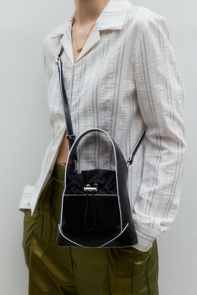 Hold Mini bag_Black