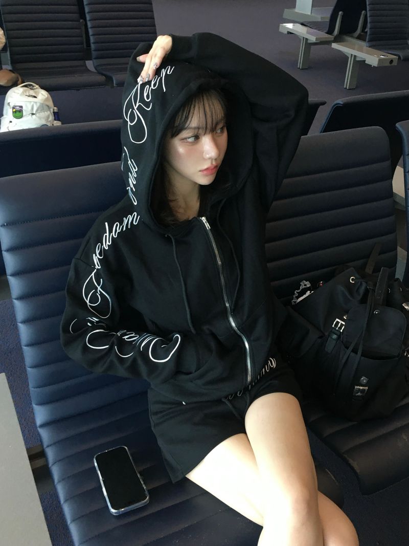 [SET] Script Lettering Hoodie Zip-up and Short Pants (3c)