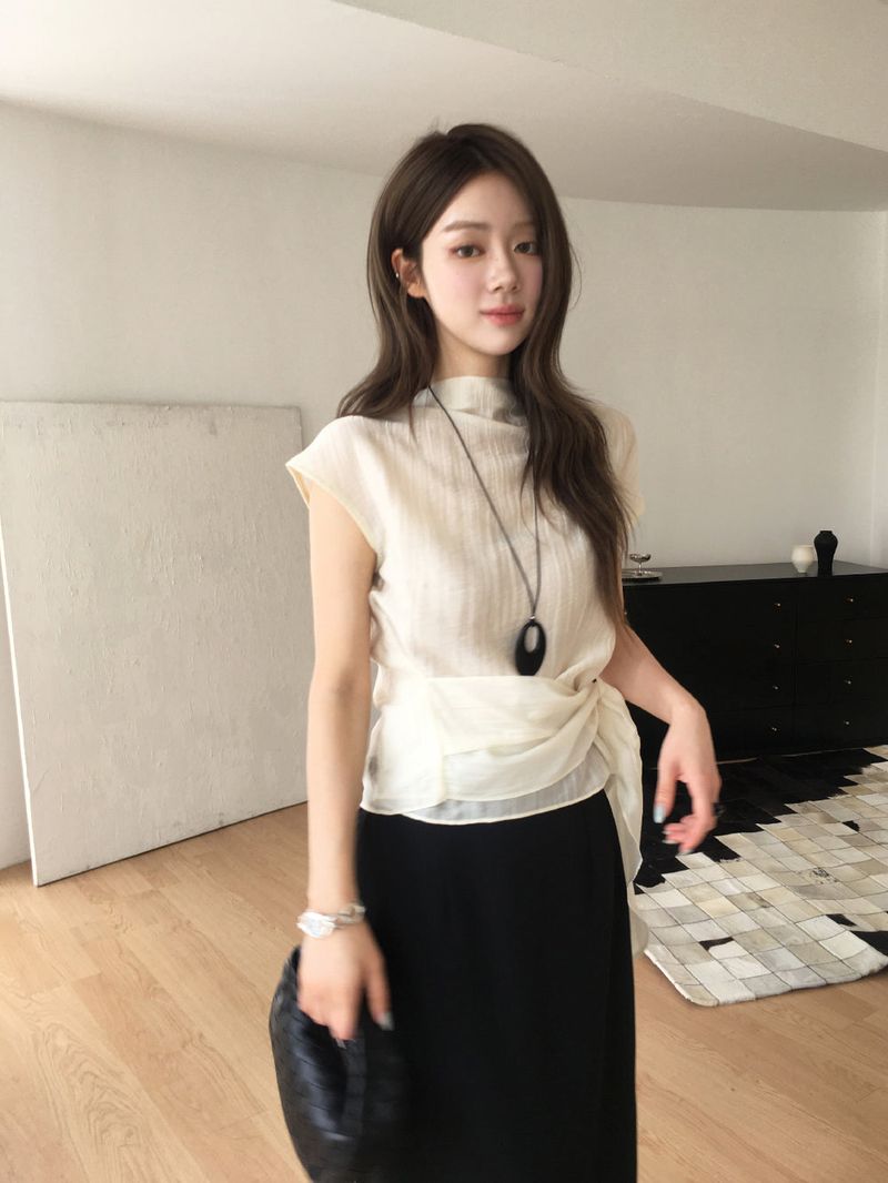 Moss wrap blouse