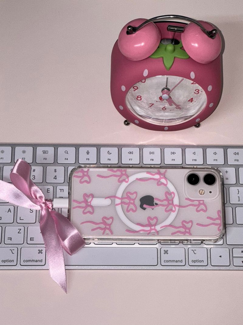 MAFAVARCHIVE(マイフェイブアーカイブ)の「ribbon magsafe jelly hard case(Smartphone Accessories)」