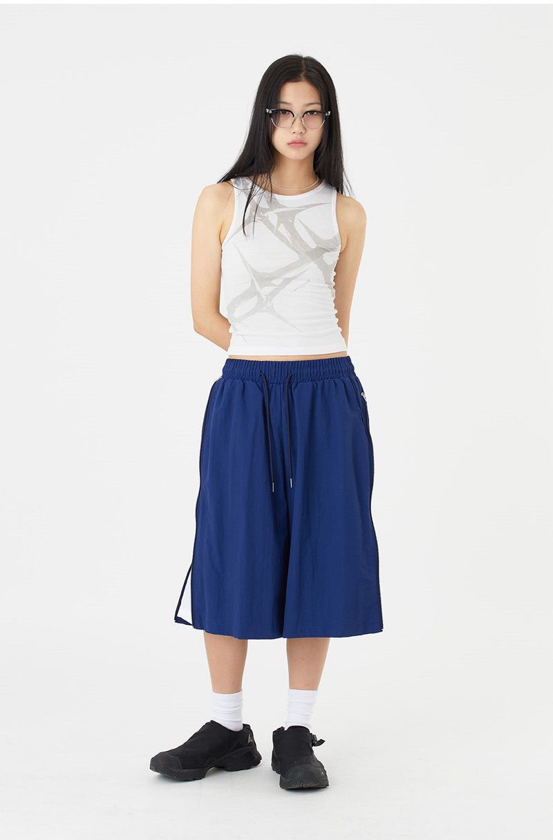 Side seam zip-up bermuda half pants