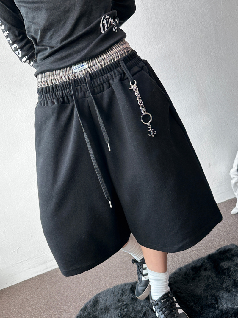 Squarebee Patch Layered Belt Bermuda Shorts 2color