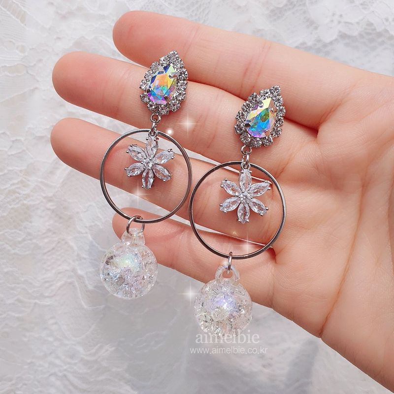 Icy Bloom Earring - Rainbow (Han Hyojoo Earring)