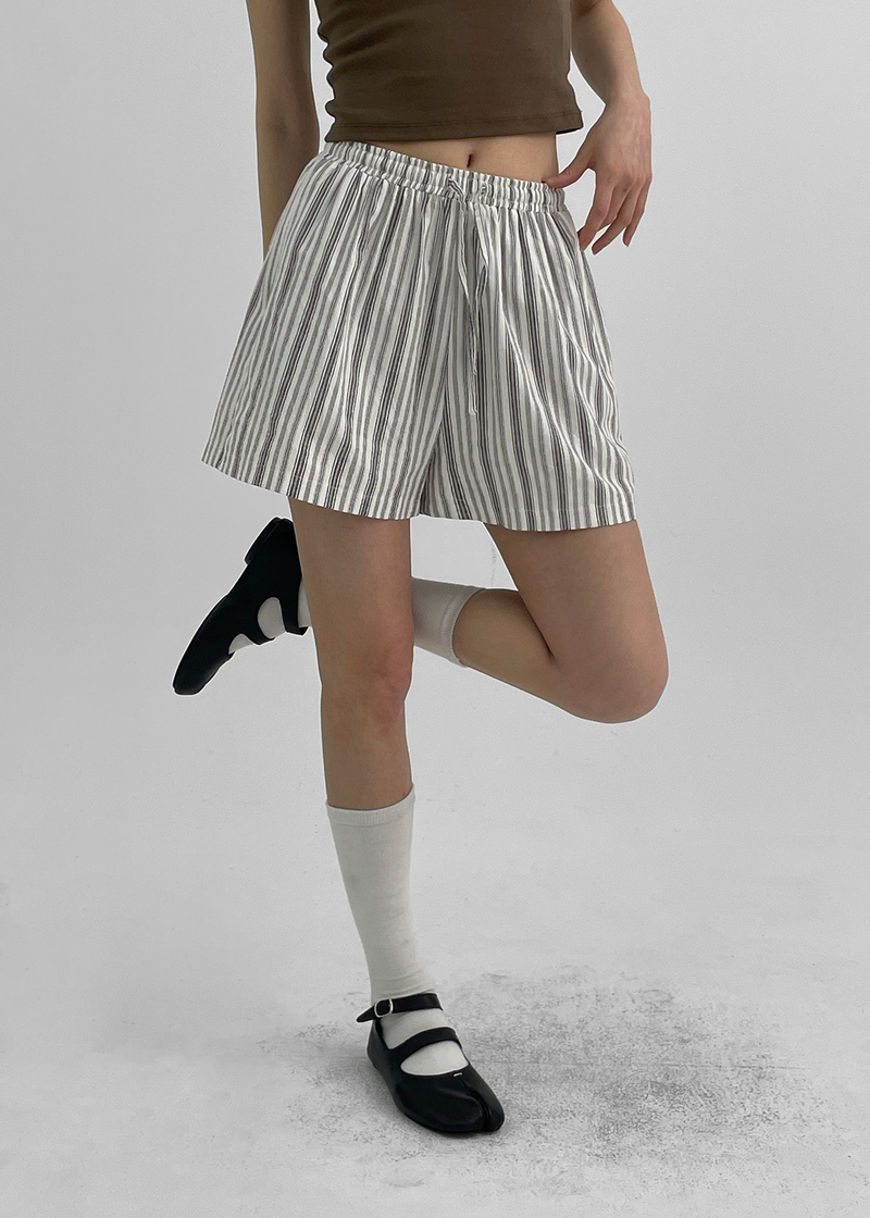 [MADE] Polyp Linen Stripe Banding Shorts