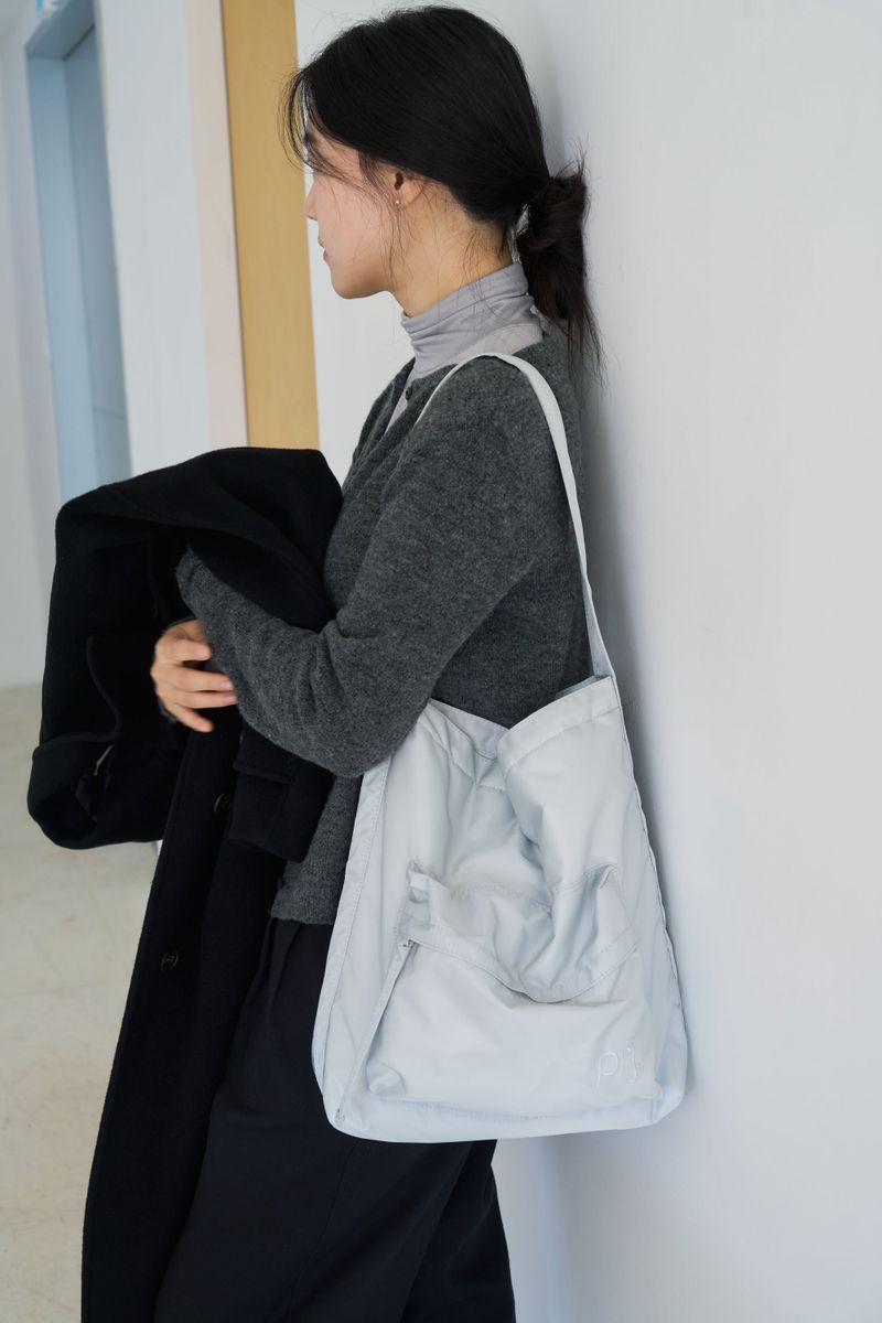 puff pocket padding bag (silver)