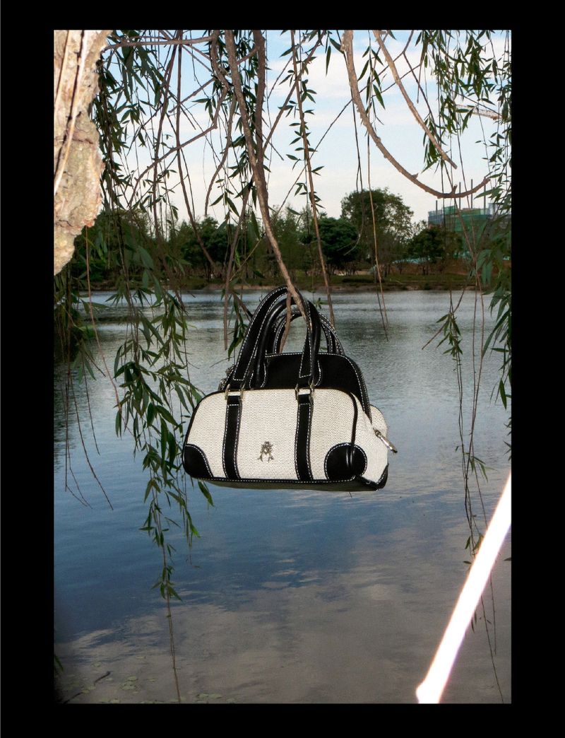 “SARANDE” Dual Purpose Bowling Bag