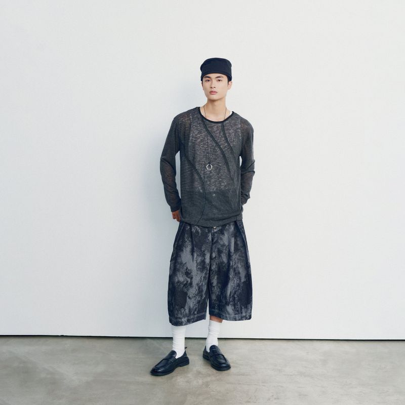 AIN（エイアイエヌ ）の「Bacthang Longsleeve T-shirt（Tops）」