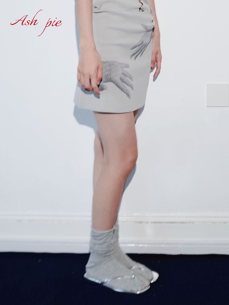 Jacquard knit knotted skirt