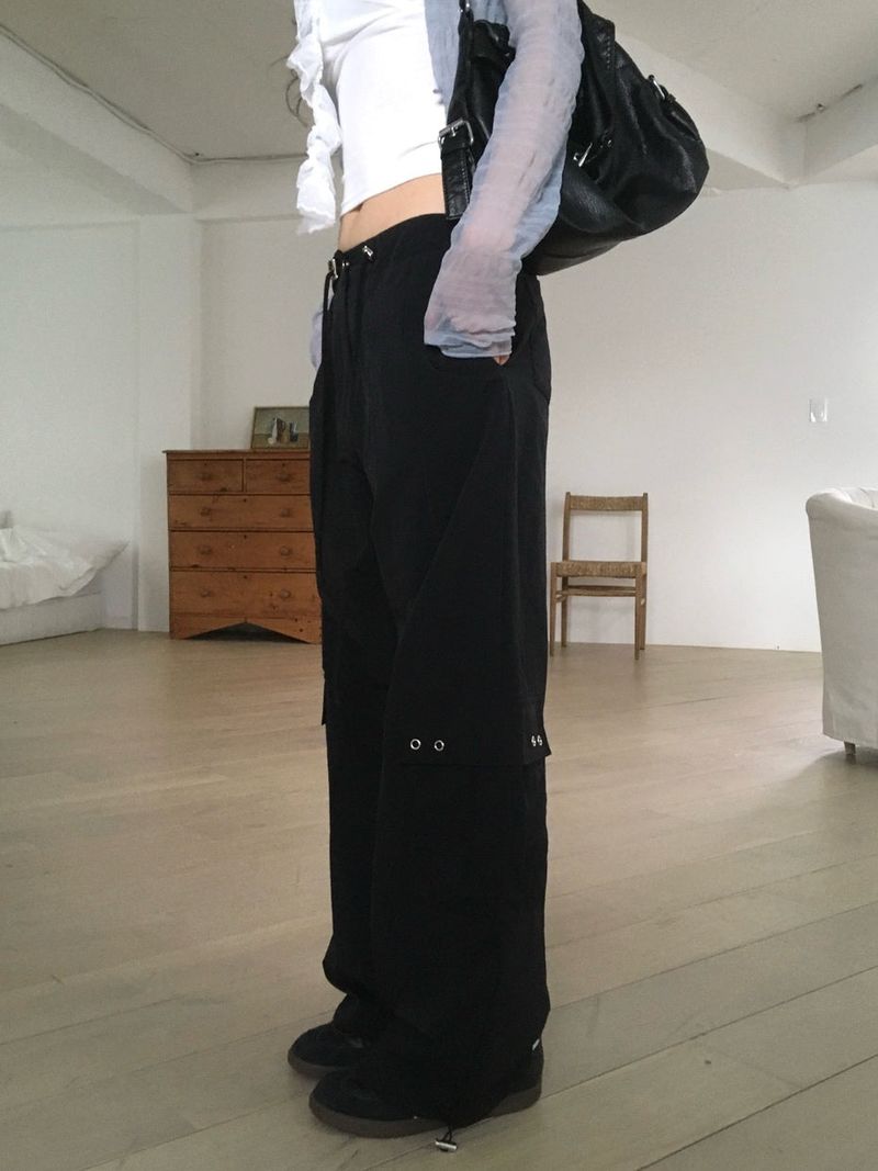moroi（モロイ）の「Eyelet Cargo Pants（Pants）」