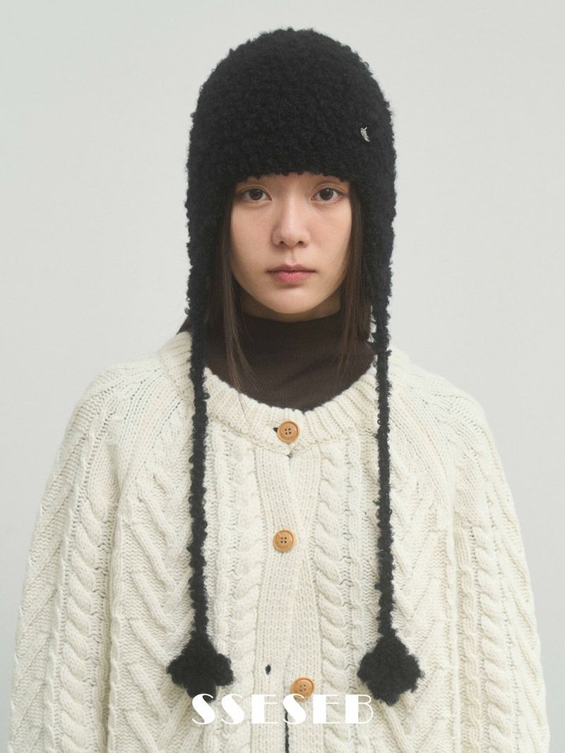 SSESEB(セセブ)の「Clover Alpaca Earflap - Black(Hats)」