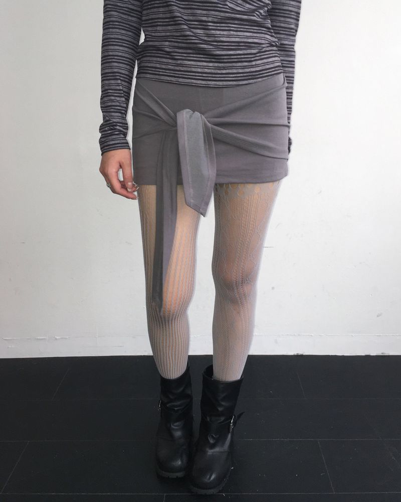 Tie skirt
