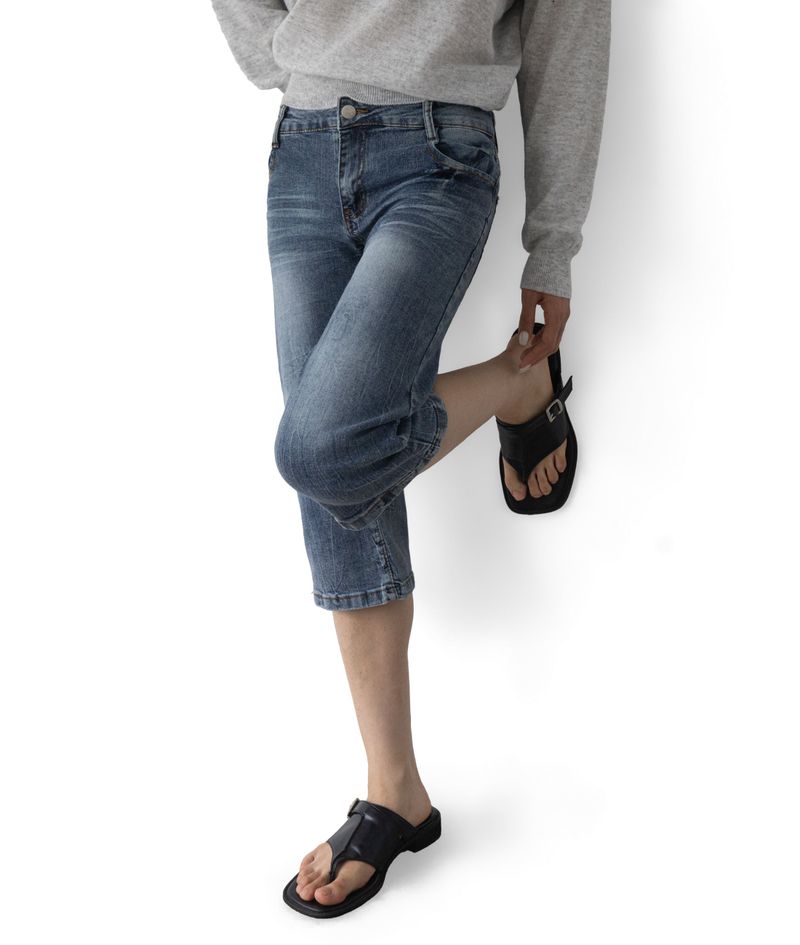 Ebe Low-Rise Capri Denim