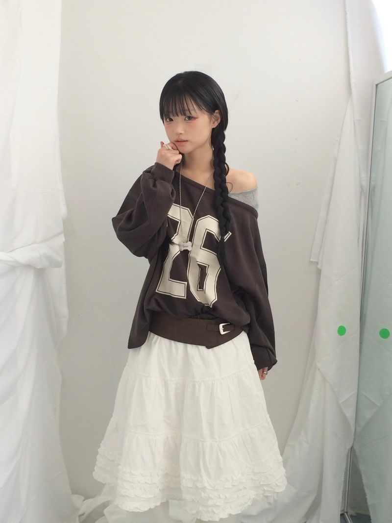 Numbering loose sweatshirt