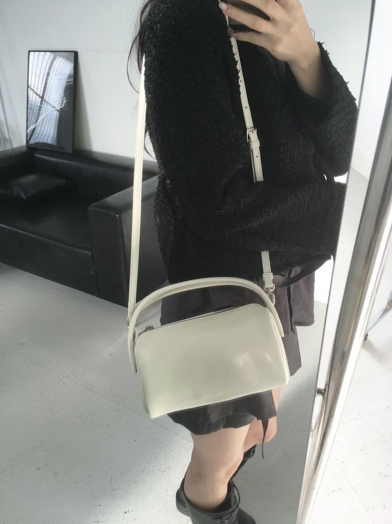 Glossy double handle bag