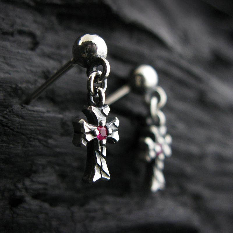 Shiny Cross-D2 Ruby silver earring