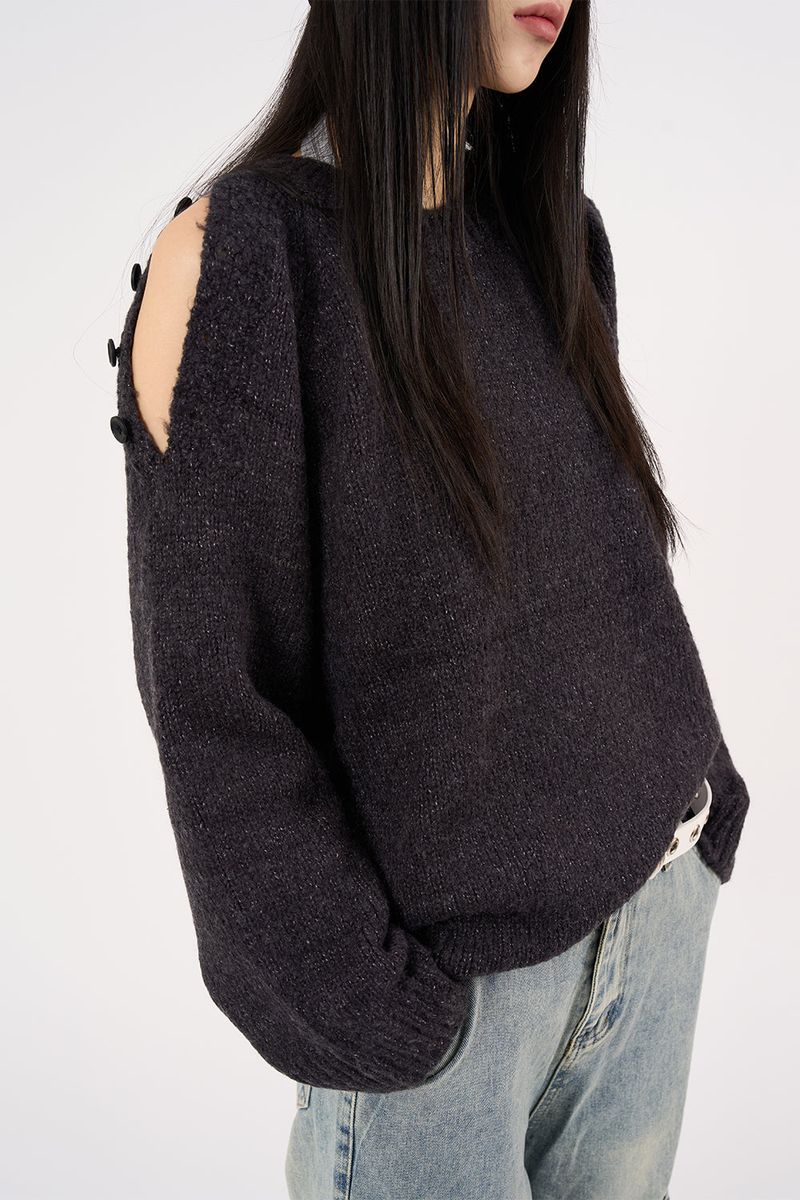 Raucohouse(ラウコハウス)の「Raglan button open shoulder over-knit(Tops)」