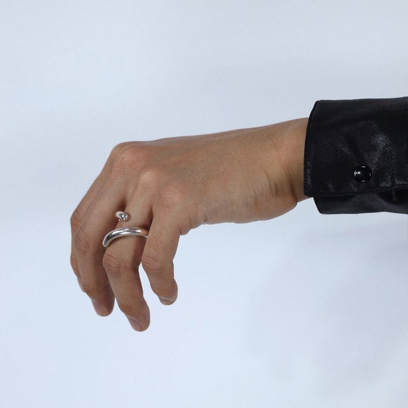 【MADE】 Men's open coil ring glossy