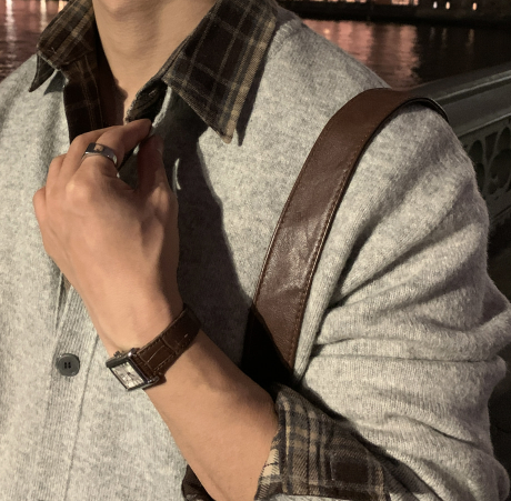 Distro Everyday Round Knit Cardigan
