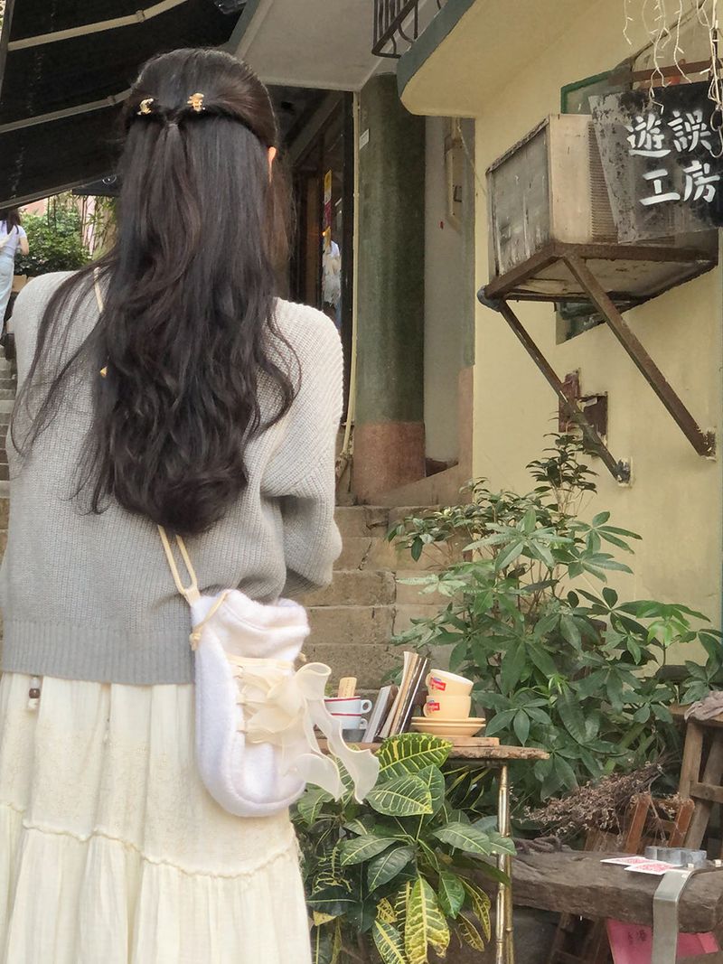 Mini sneaker ribbon bag_snow white (dumble)