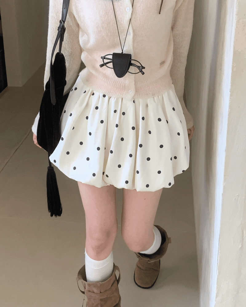 GUSTA（グスタ）の「Dot Mellow Balloon Fit Mini Skirt（Skirts）」