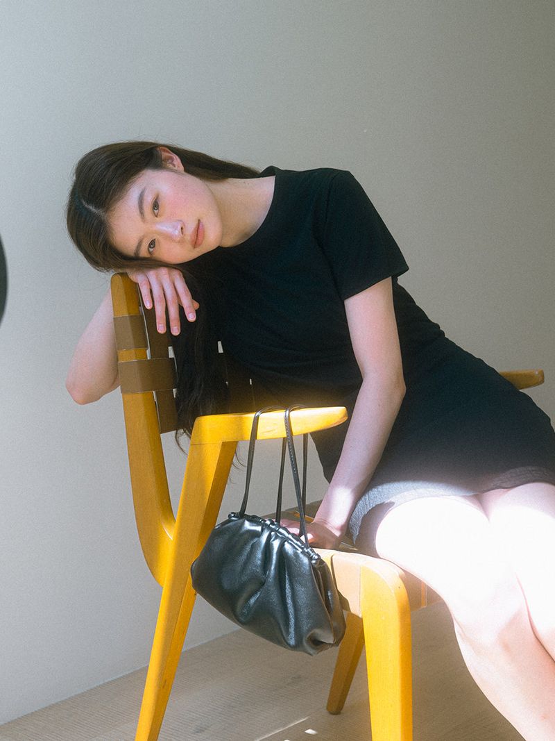 Basic Cotton T-shirt - Black