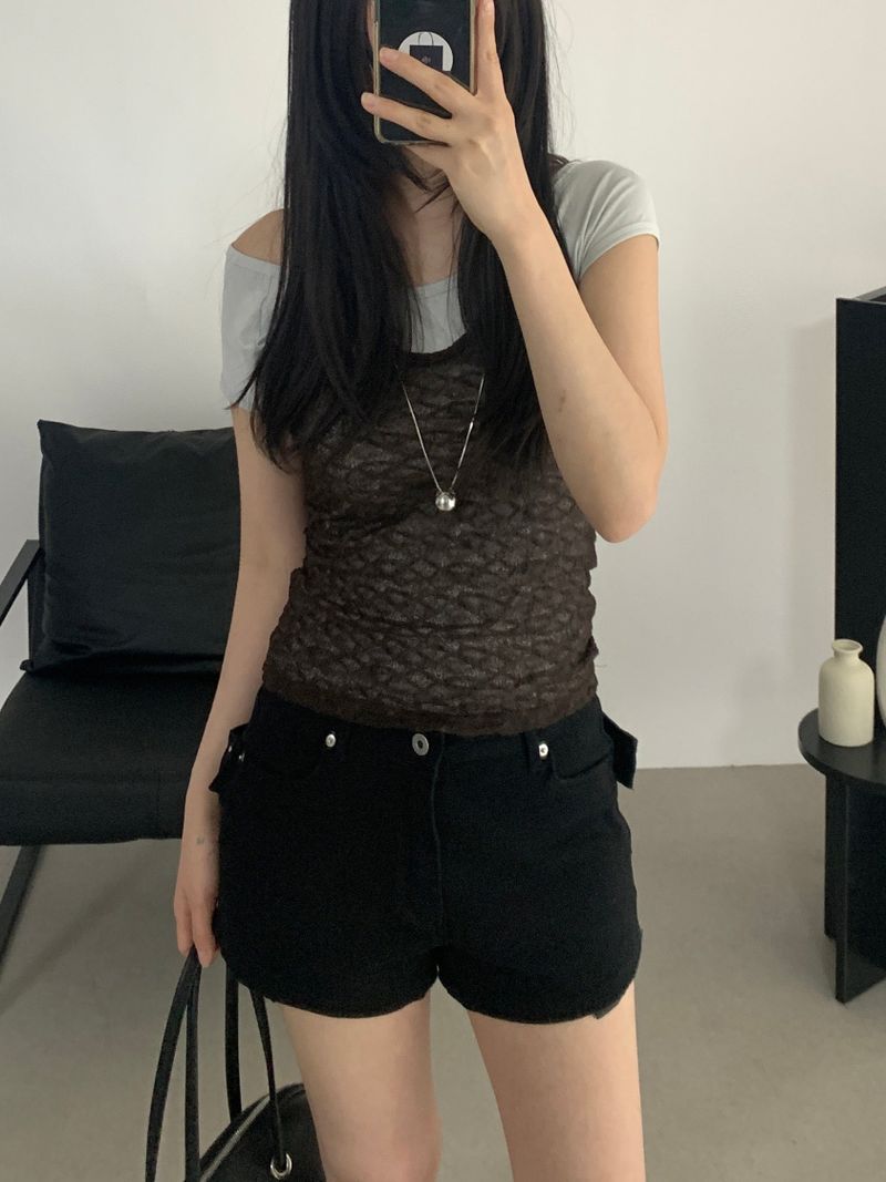 Luisa eyelet belt shorts