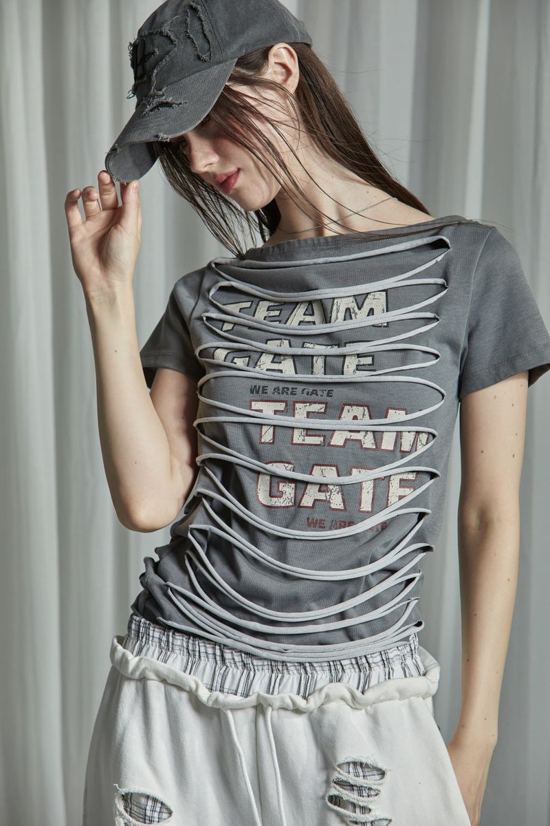 TEAM SHORT SLEEVED T-SHIRT