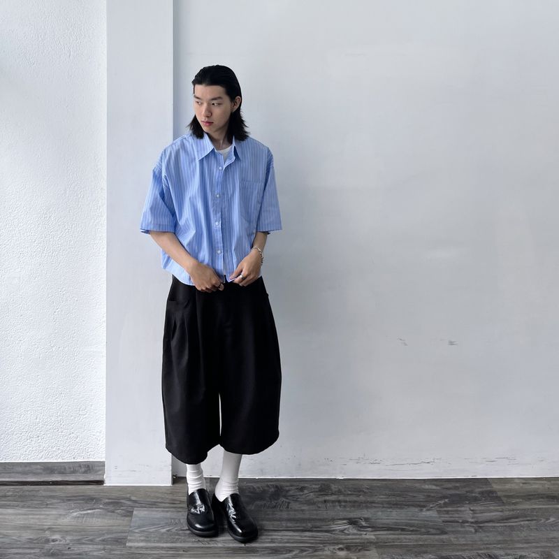 Horizontal Textured Short Shirt