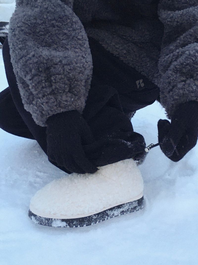 Cozy Sheepskin Middle Ugg Boots (3c)