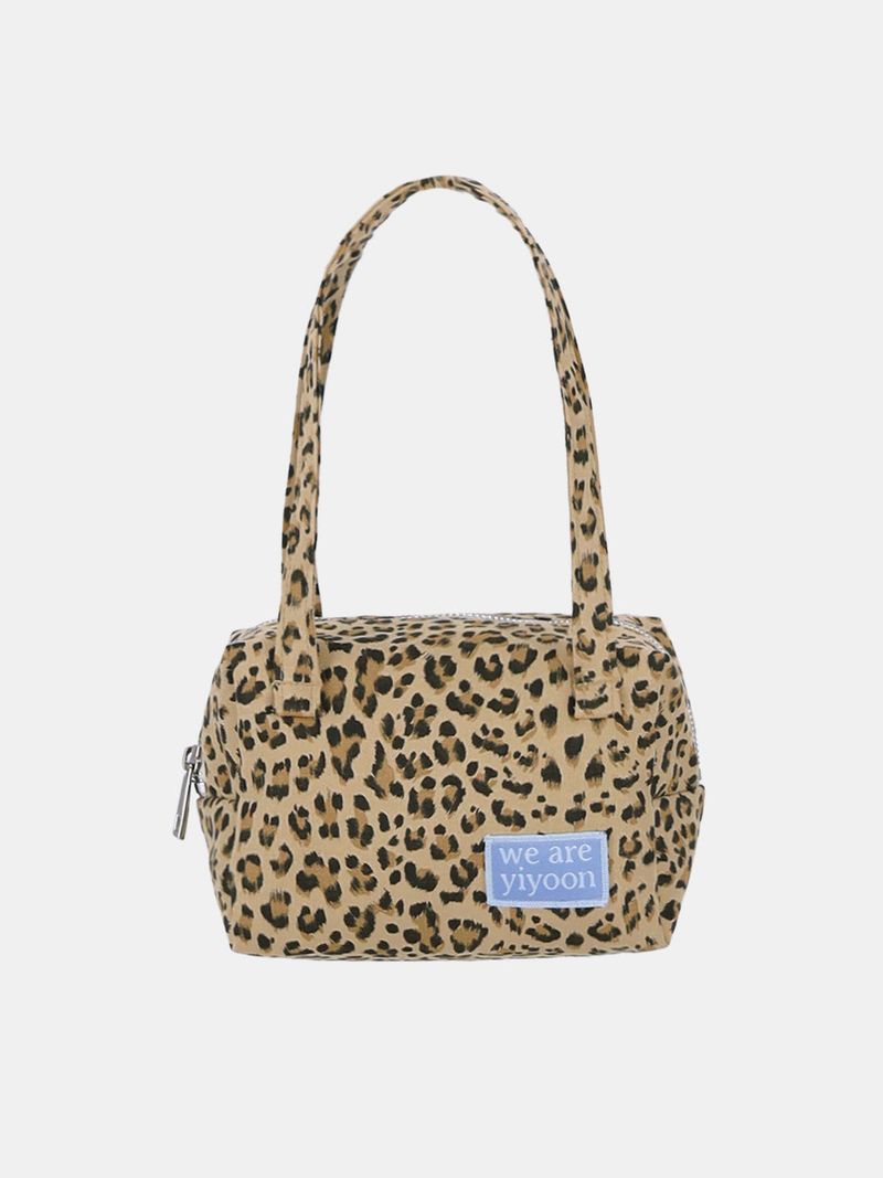 we are yiyoon（ウィアーイユン）の「ハンディ ポーチ (beige leopard)（バッグ）」