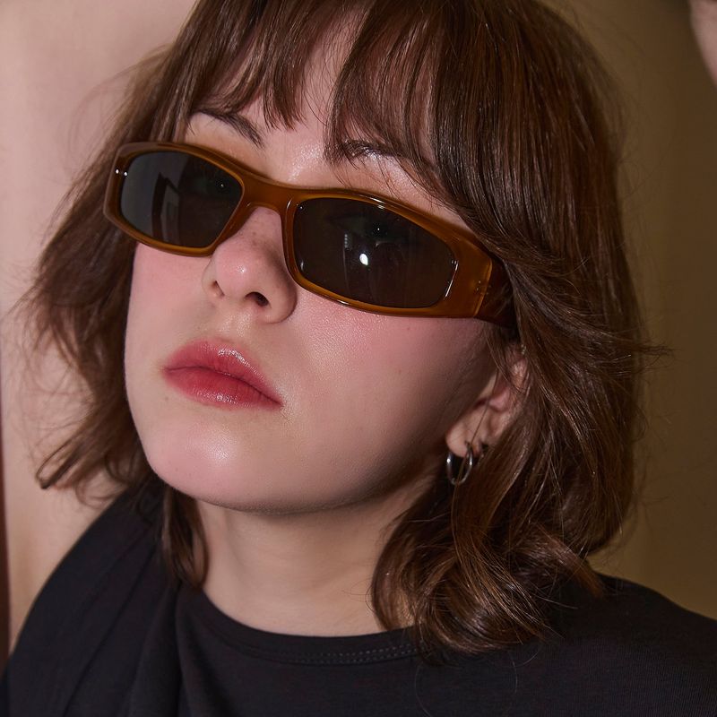 MNMPAIR（ミニマルペア）の「Rogue Sunglasses Brown（Fashion Accessories）」