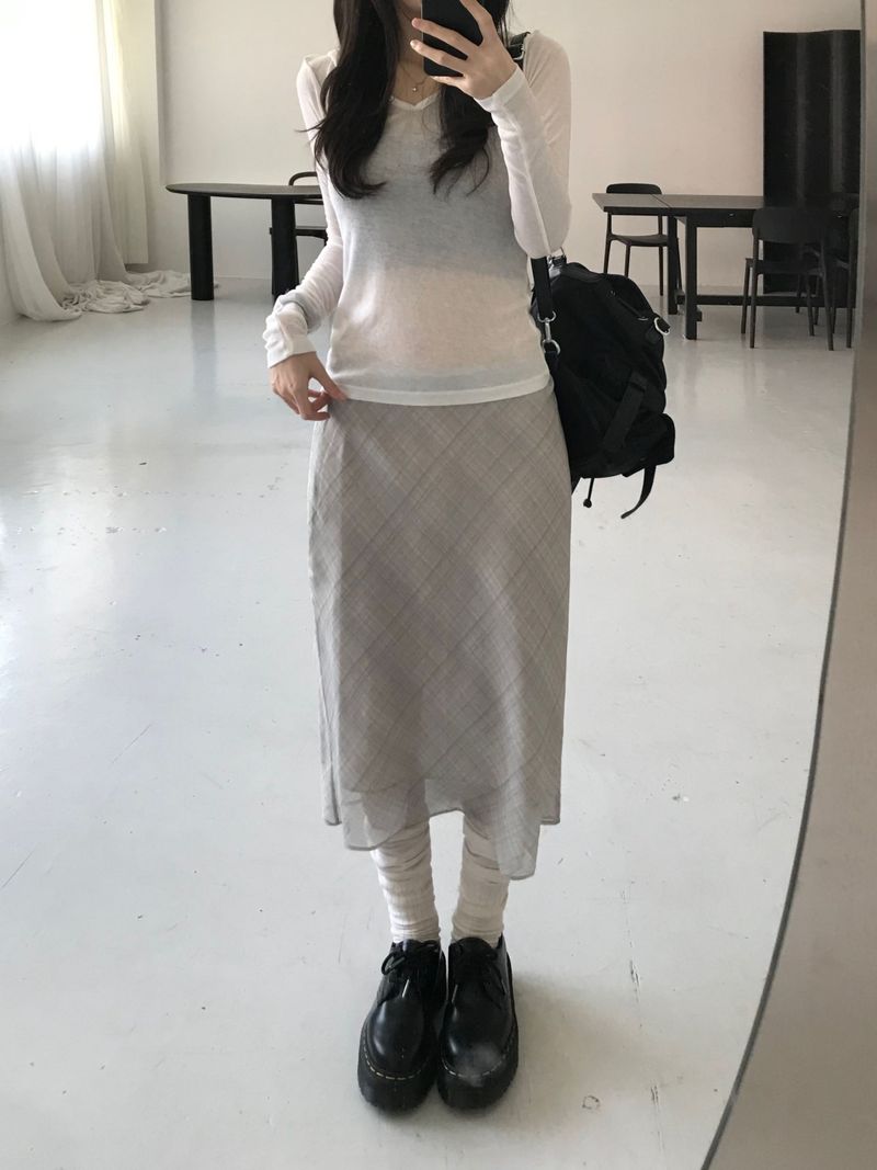 Lia Checkered Midi Skirt (2 colors)